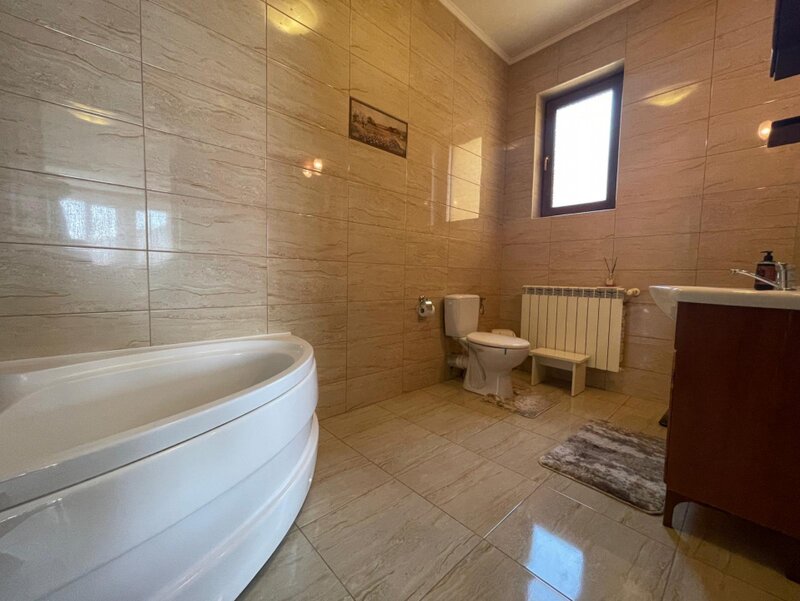 Popesti Leordeni -  Vila deosebita Strada Viilor - Cartier Privat